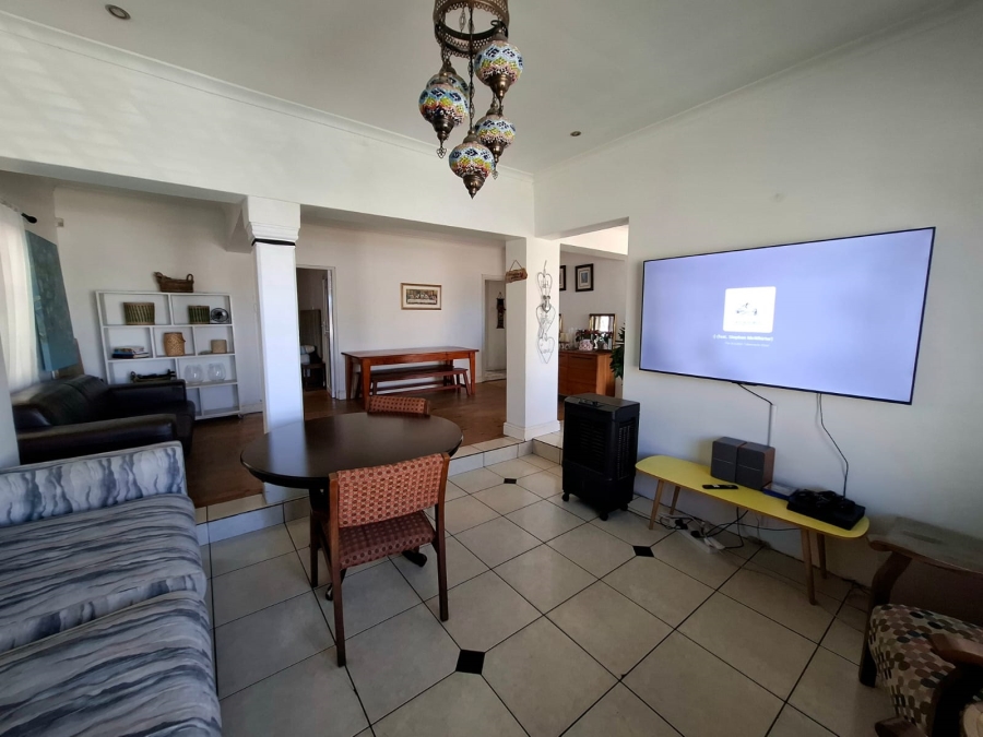To Let 3 Bedroom Property for Rent in Ruyterwacht Western Cape